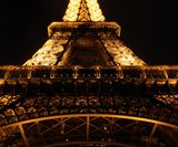 29 - Eiffel s'ilumine
